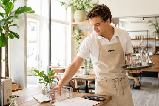 Logo op kleding: borst, rug of mouw? Dit is de beste plaatsing