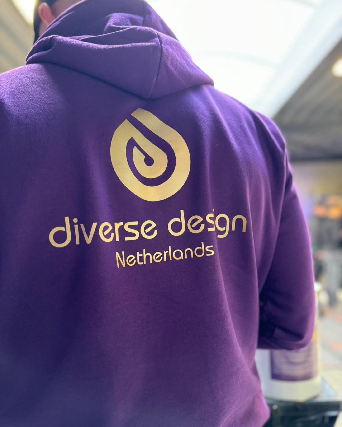 Professionele kledingbedrukking voor T-shirts, hoodies en sweaters